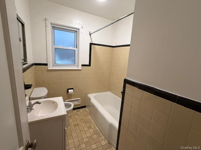 207 Morsemere Avenue, Yonkers, NY 10703