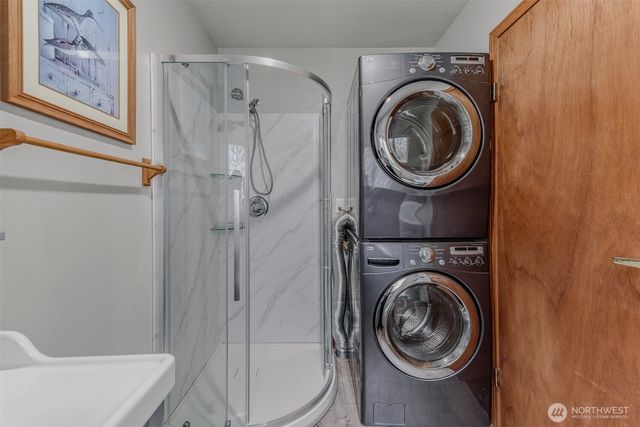 390 E Lakeshore Drive, Shelton, WA 98584