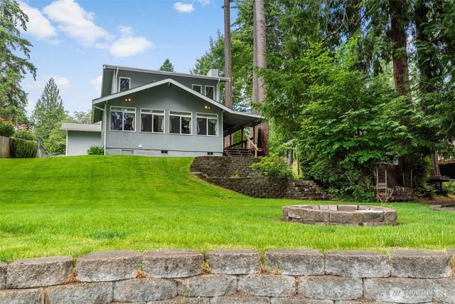 390 E Lakeshore Drive, Shelton, WA 98584