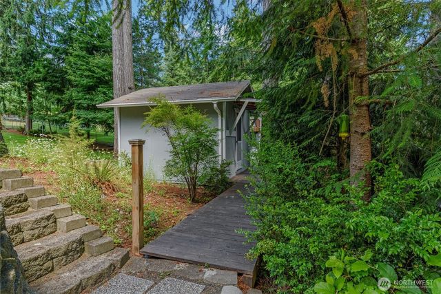 390 E Lakeshore Drive, Shelton, WA 98584
