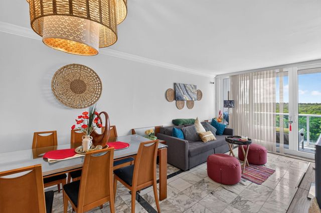 100 BAYVIEW Drive 620, Sunny Isles Beach, FL 33160