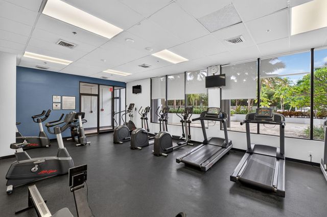 100 BAYVIEW Drive 620, Sunny Isles Beach, FL 33160