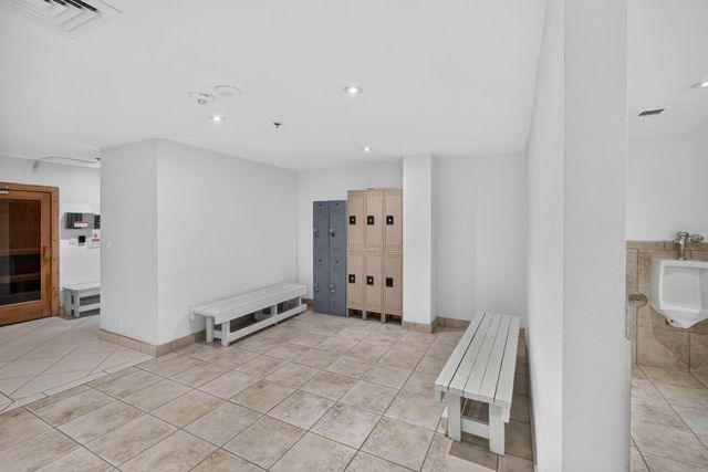100 BAYVIEW Drive 620, Sunny Isles Beach, FL 33160