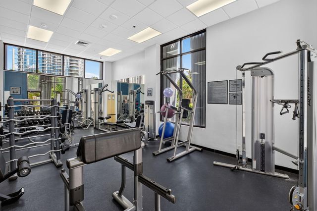 100 BAYVIEW Drive 620, Sunny Isles Beach, FL 33160