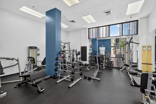 100 BAYVIEW Drive 620, Sunny Isles Beach, FL 33160