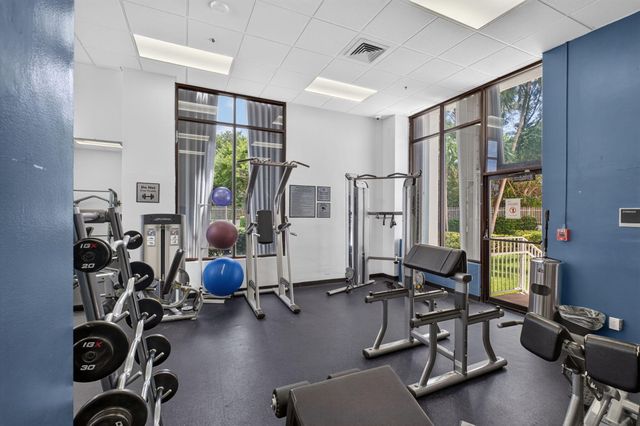 100 BAYVIEW Drive 620, Sunny Isles Beach, FL 33160