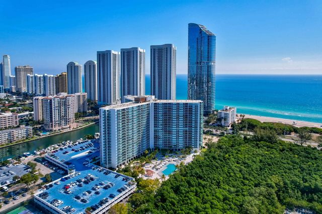 100 BAYVIEW Drive 620, Sunny Isles Beach, FL 33160