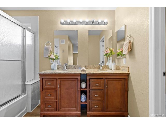7601 S Quatar Way, Aurora, CO 80016