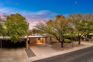 8133 E Renaud Lane, Tucson, AZ 85710