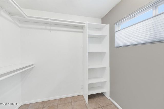 1127 S UNA Avenue, Tempe, AZ 85281