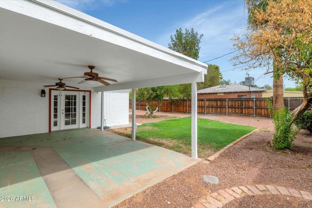 1127 S UNA Avenue, Tempe, AZ 85281