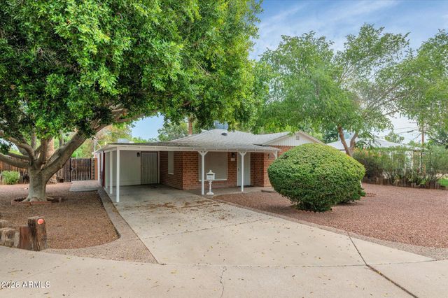 1127 S UNA Avenue, Tempe, AZ 85281