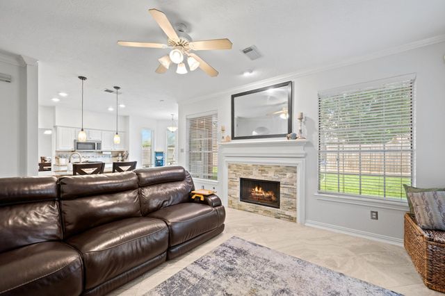 1807 Emerald Lake Court, Houston, TX 77062