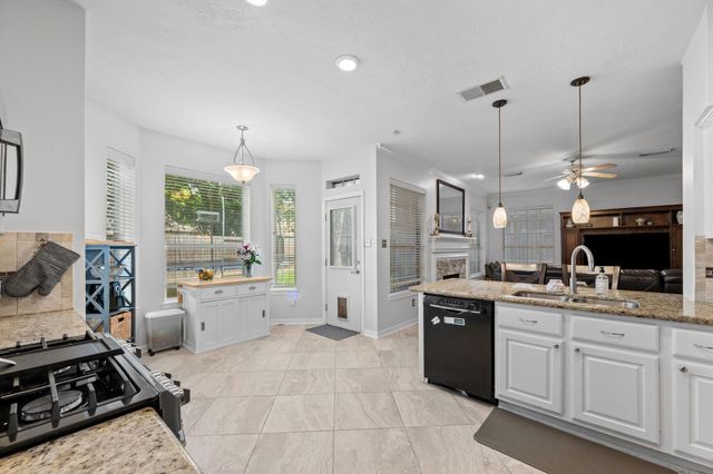 1807 Emerald Lake Court, Houston, TX 77062