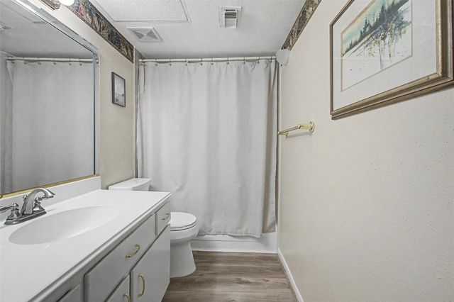 7575 Katy Freeway 93, Houston, TX 77024
