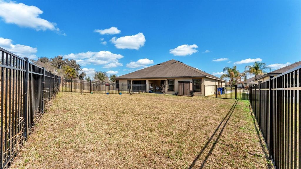 Image 37 of property listing at 5582 MAGGIORE BOULEVARD, Lakeland, FL 33805