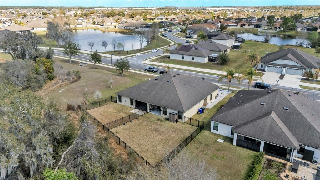 Image 41 of property listing at 5582 MAGGIORE BOULEVARD, Lakeland, FL 33805