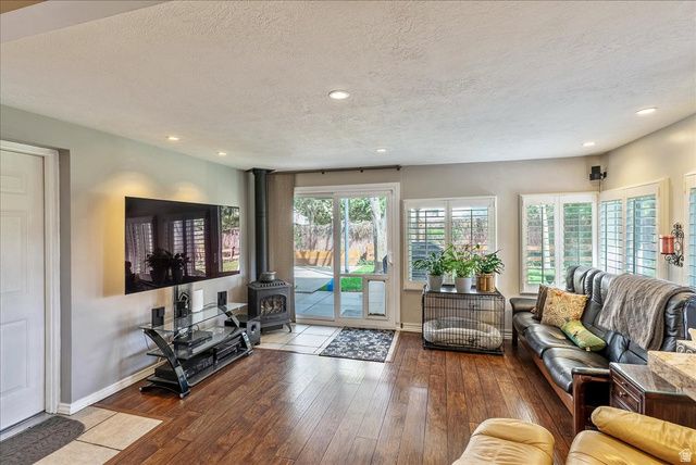 5883 S HOMESTEAD CT, Murray, UT 84107