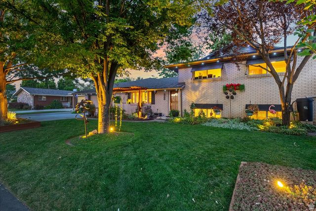 5883 S HOMESTEAD CT, Murray, UT 84107