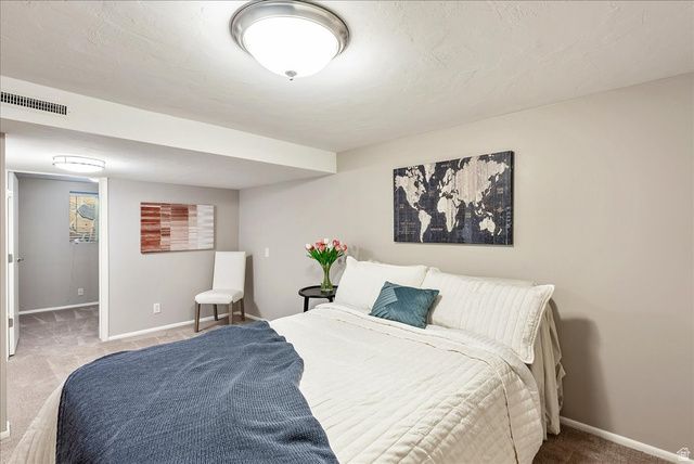 5883 S HOMESTEAD CT, Murray, UT 84107