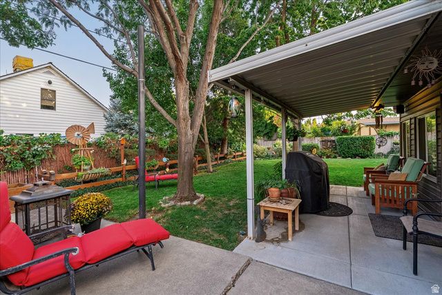 5883 S HOMESTEAD CT, Murray, UT 84107