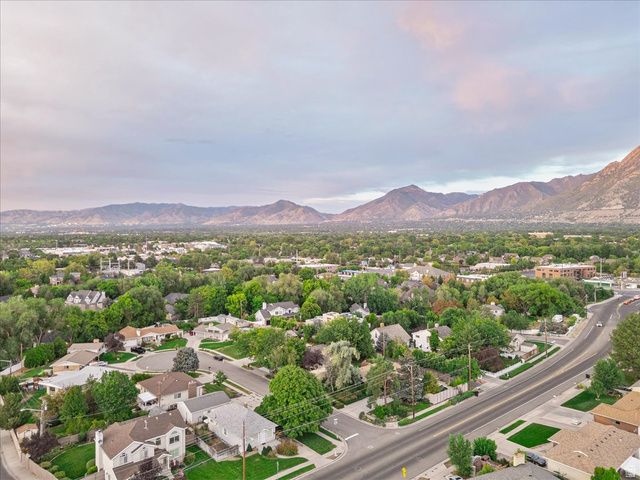5883 S HOMESTEAD CT, Murray, UT 84107