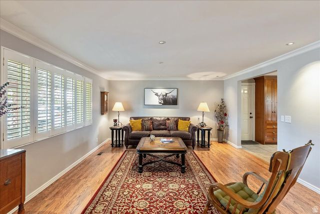 5883 S HOMESTEAD CT, Murray, UT 84107