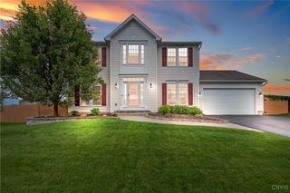 15 Dolphin Drive, Van Buren, NY 13027