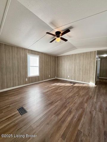 202 Oller St, Leitchfield, KY 42754