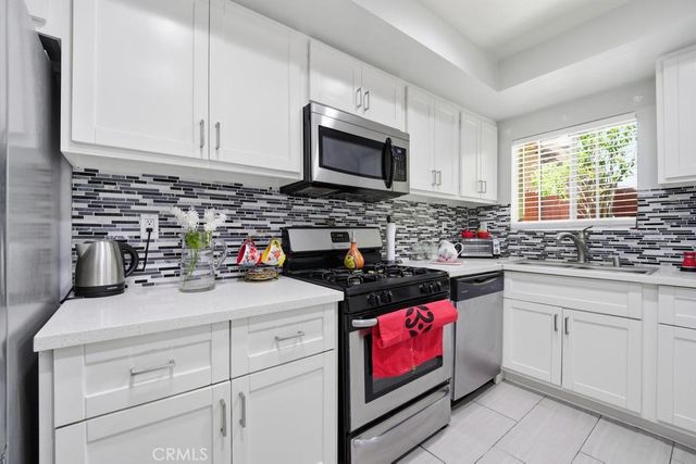 1236 N Columbus 11, Glendale, CA 91202