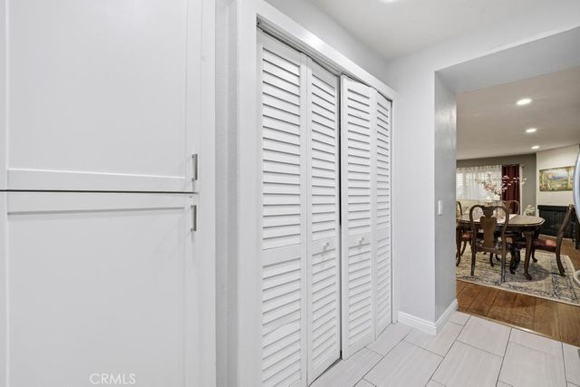 1236 N Columbus 11, Glendale, CA 91202