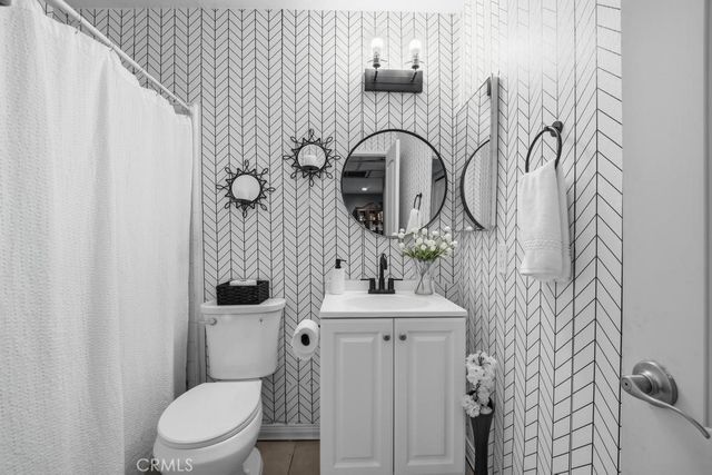 1236 N Columbus 11, Glendale, CA 91202