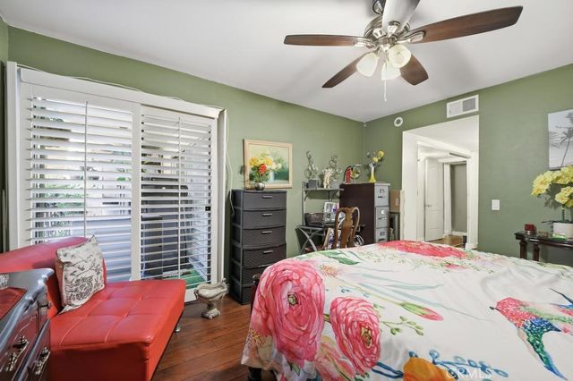 1236 N Columbus 11, Glendale, CA 91202