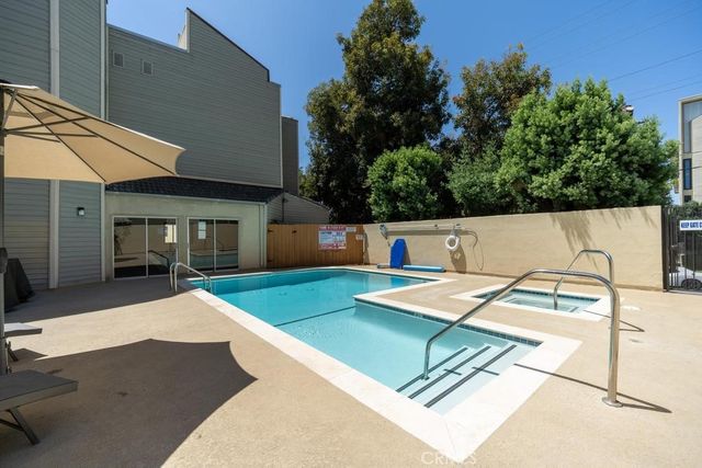 1236 N Columbus 11, Glendale, CA 91202