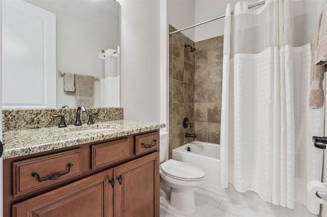 25499 HAWKS RUN LANE, Sorrento, FL 32776