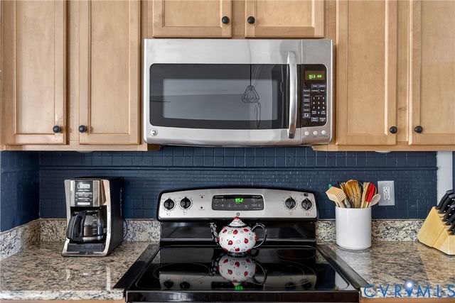 3606 Avocado Dr, Midlothian, VA 23112