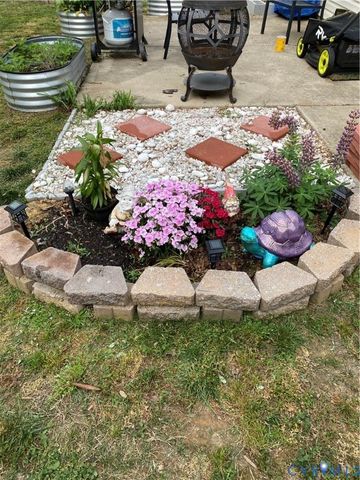 3606 Avocado Dr, Midlothian, VA 23112