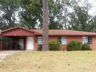 919 Pine Tree Drive, Shreveport, LA 71106