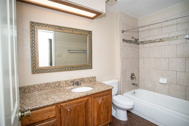 2019 W Nathan Lowe Road, Arlington, TX 76017