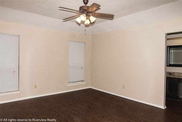2019 W Nathan Lowe Road, Arlington, TX 76017