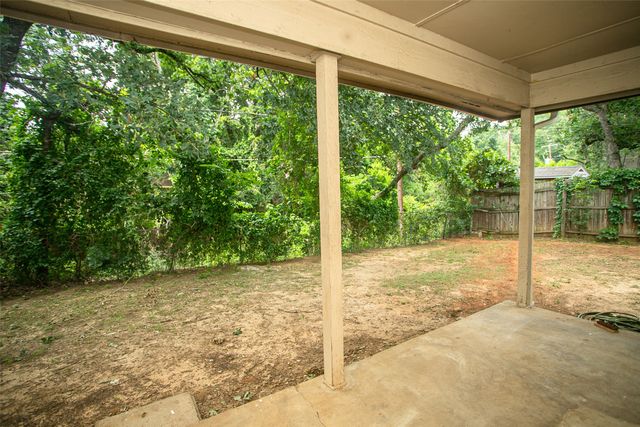 2019 W Nathan Lowe Road, Arlington, TX 76017