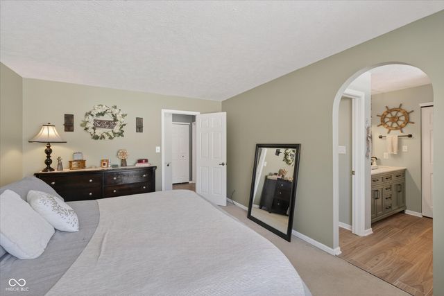 12428 Winding Creek Lane, Indianapolis, IN 46236