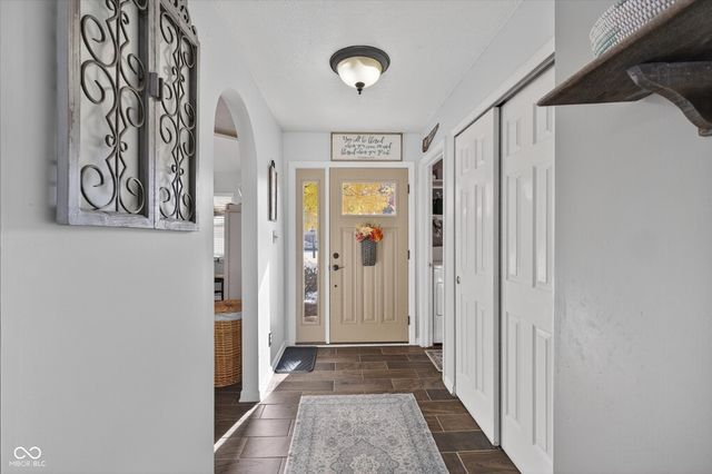 12428 Winding Creek Lane, Indianapolis, IN 46236