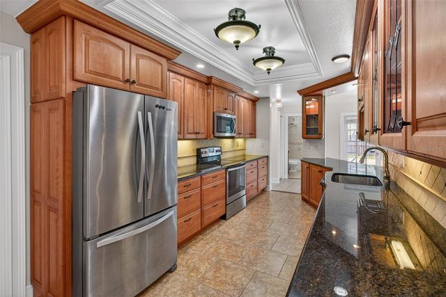 2135 VANCE AVENUE, Palm Harbor, FL 34683
