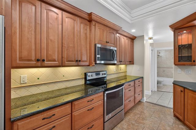 2135 VANCE AVENUE, Palm Harbor, FL 34683