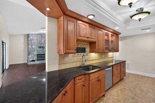 2135 VANCE AVENUE, Palm Harbor, FL 34683