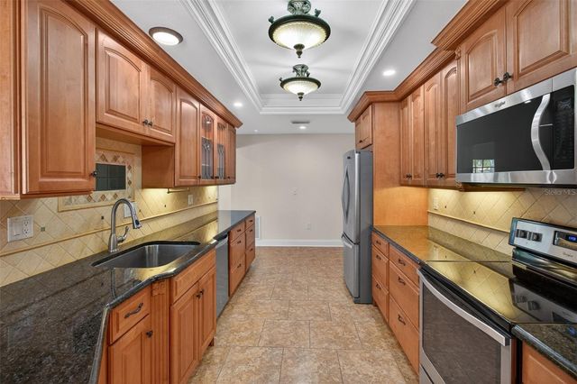 2135 VANCE AVENUE, Palm Harbor, FL 34683