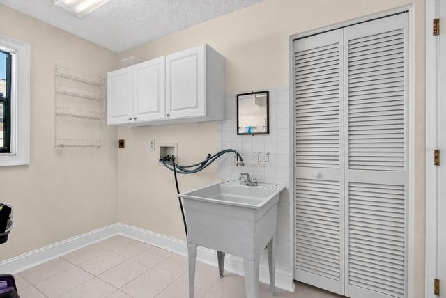 2135 VANCE AVENUE, Palm Harbor, FL 34683