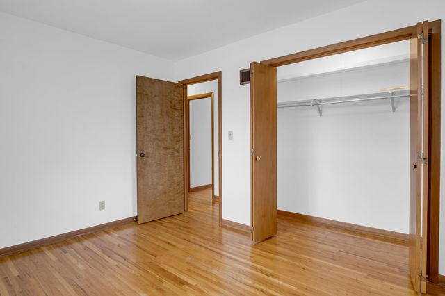 1 Leonard Ct, Newton, KS 67114