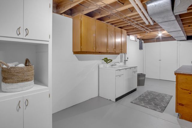 1 Leonard Ct, Newton, KS 67114